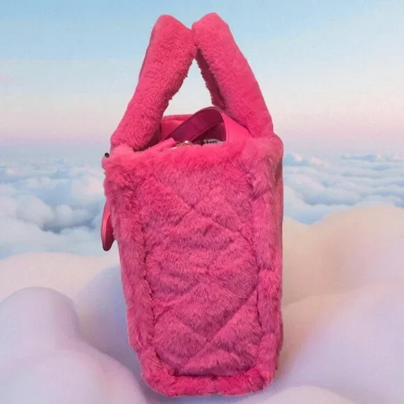 Juicy Couture Let's Get Cozy Pink Faux Fur Quilted Tote Bag Heart Charm & Strap - Picture 5 of 7